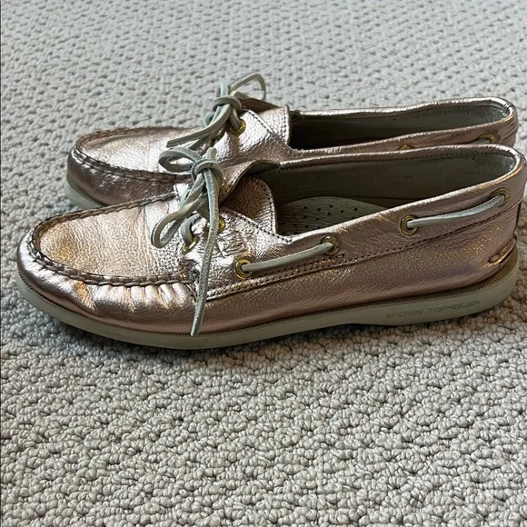 Metallic light pink Sperry Boat Shoes - Picture 3 of 7